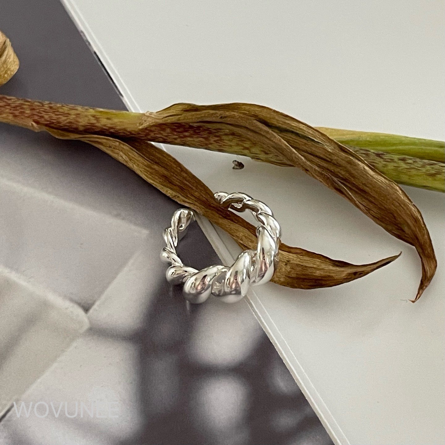 Ring
