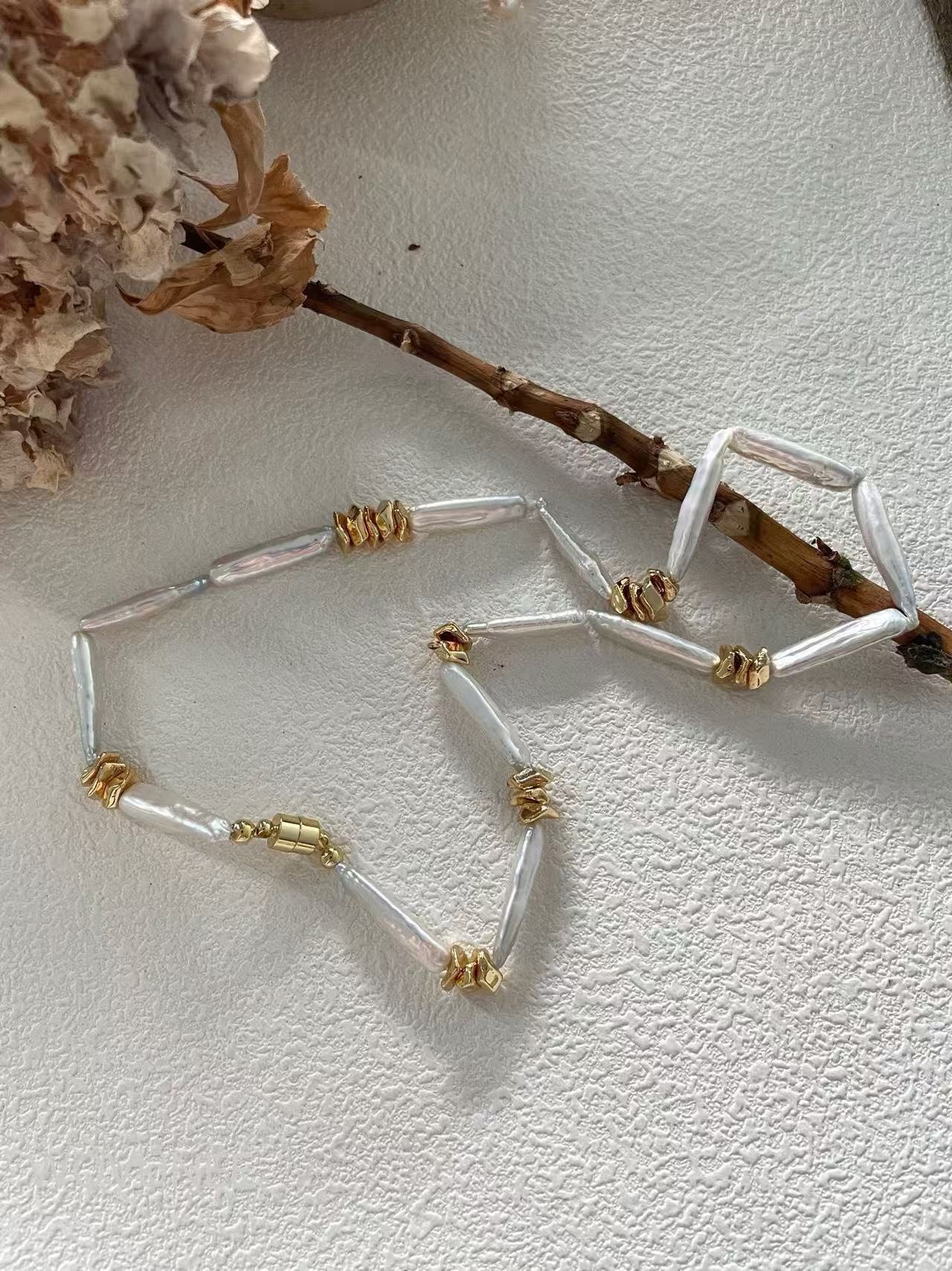 Baroque Stick Pearl Necklace – Modern Gold Accent Design | Statement Jewelry